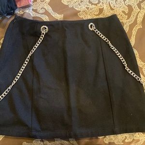 Such a cute and edgy short skirt for a night out!!!